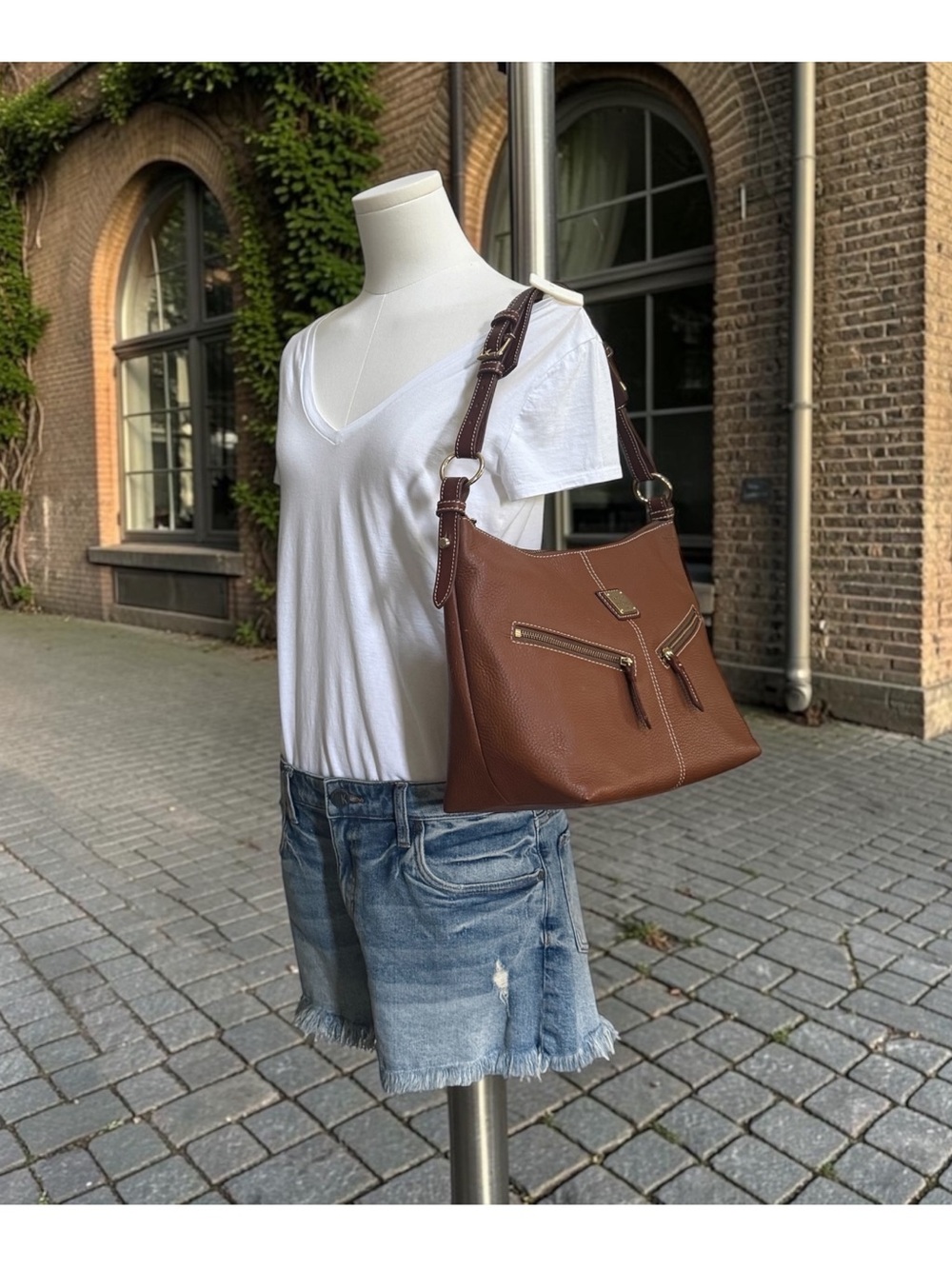 Authenticated Dooney & Bourke Brown Pebbled Leather Hobo Bag! COA! EUC! - Picture 14 of 15